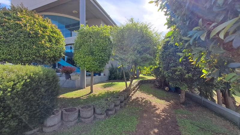 5 Bedroom Property for Sale in Stilbaai Wes Western Cape
